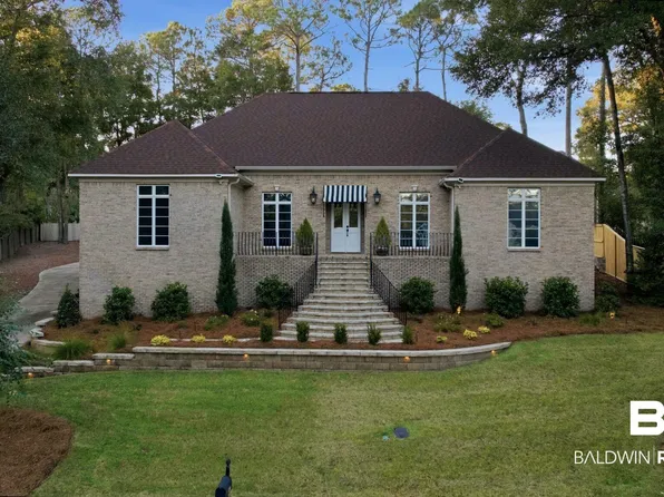 224 N Circle Dr, Fairhope, AL 36532