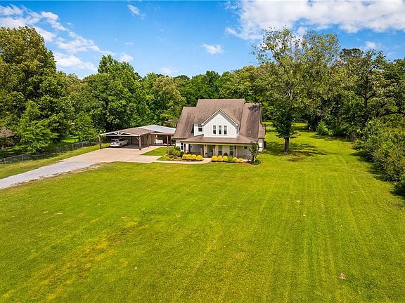 2nd image of 561 Hooper Rd