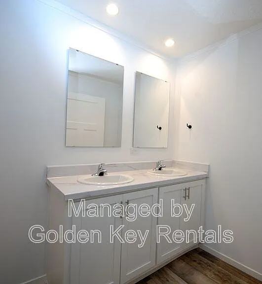 106 Lane St — Photo 7