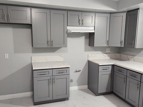 5th image of 4377 W 134th St #E