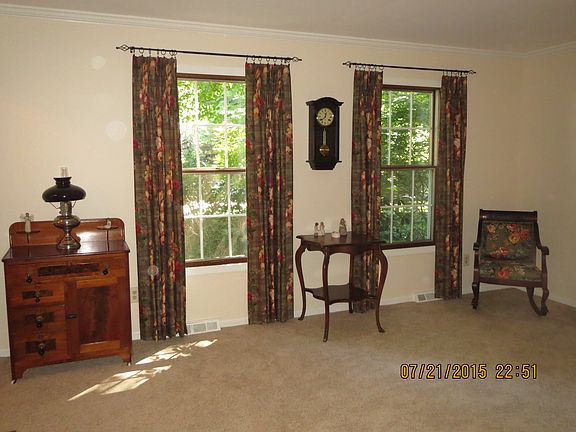 Living rm w/view of trees