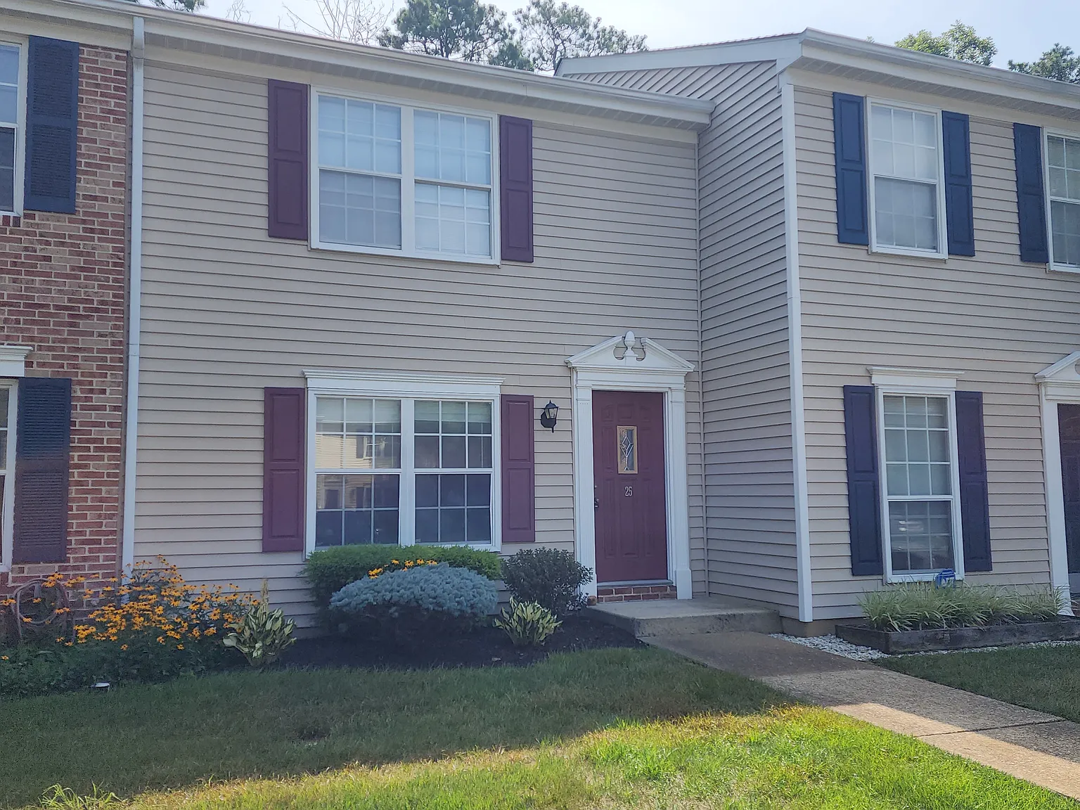 2 bed, 1.5 bath, 1120 sqft, $2,200 — Photo 1