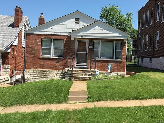 1st image of 3923 Parker Ave