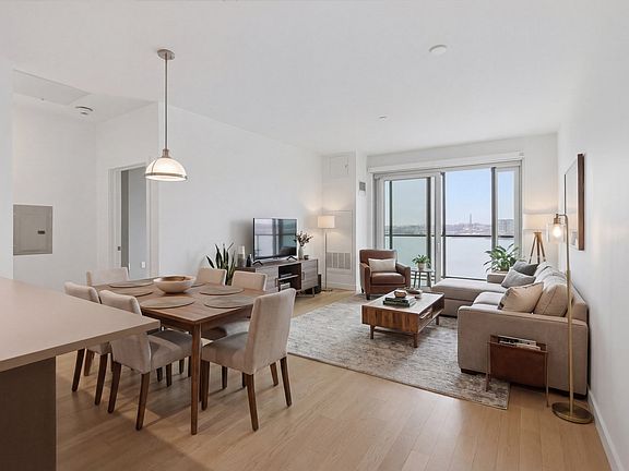 2nd image of 65 Lewis St #Penthouse 12