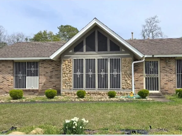 3313 Cross Creek Dr, Montgomery, AL 36116