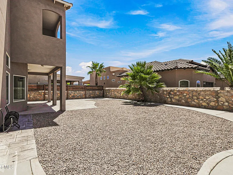 12744 Midland Ct — Photo 45