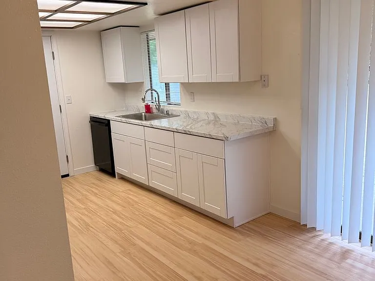 17505 38th Dr NE — Photo 16