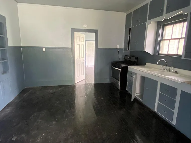 309 E Nelson St #B — Photo 4
