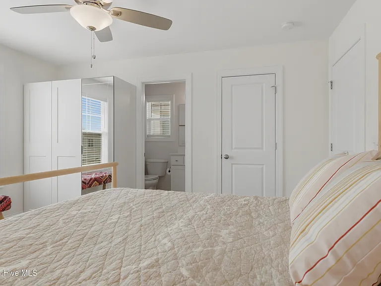 4744 Siddons Dr — Photo 29
