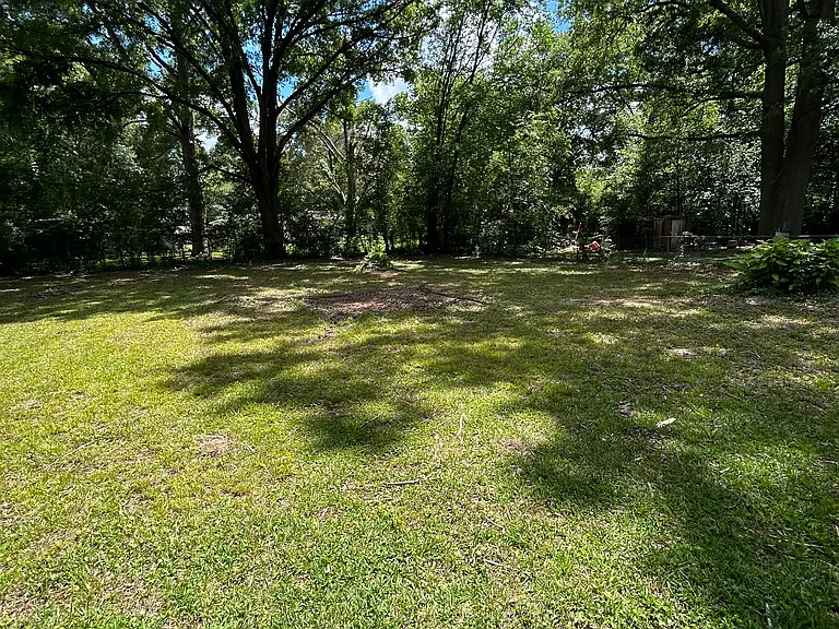 Reed Ave — Photo 15