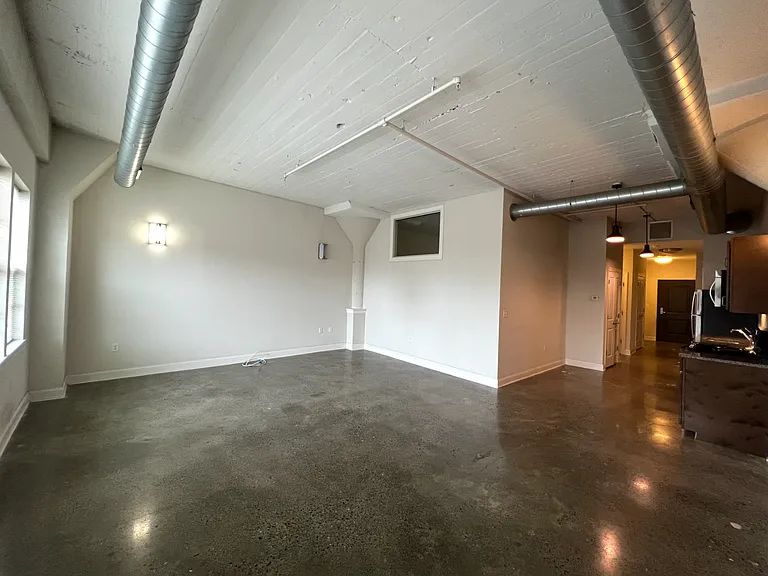 The Lofts at 733 Broadway — Photo 10