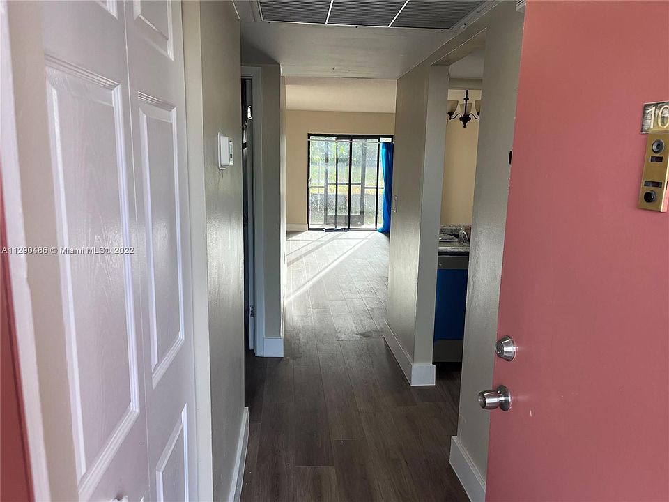1st image of 20725 NE 8th Ct APT 105-11