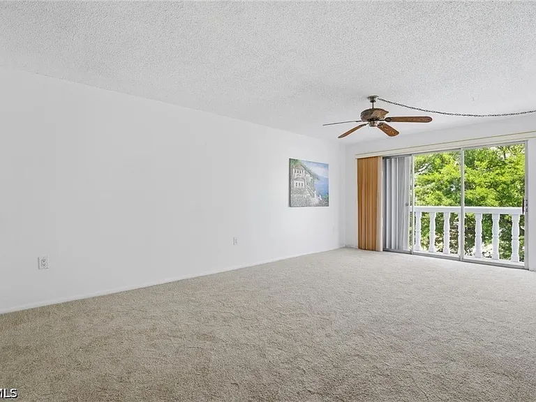 3704 Broadway #310 — Photo 5