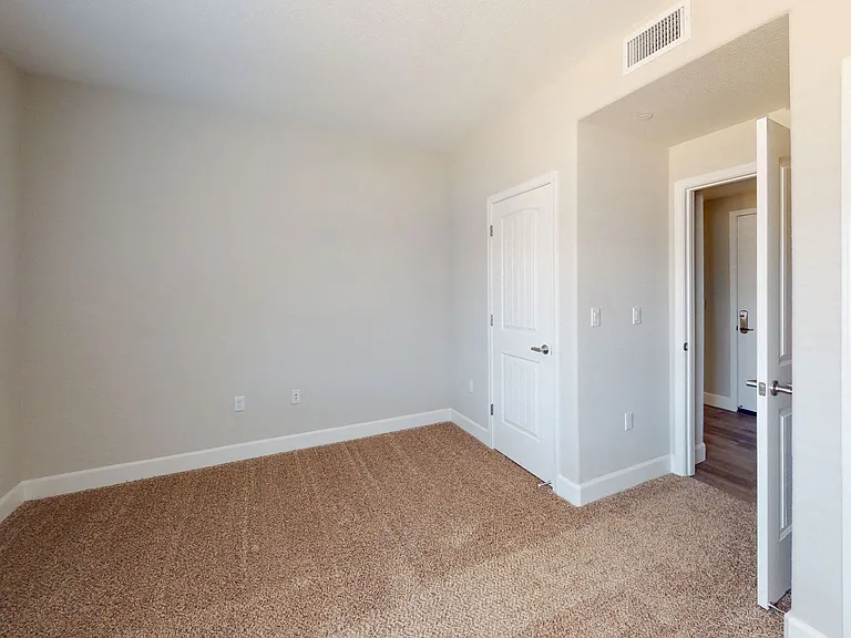 Heritage Landing Apartments — Photo 15