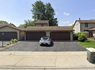 2010 Yorktowne Dr, Valparaiso, IN 46383