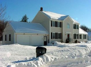 17 Minuteman Dr, Templeton, MA 01468