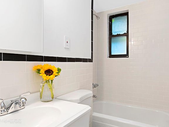 4th image of 240 E 30th St #1W