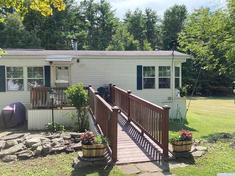 2nd image of 1202 Medway Earlton Rd