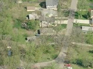 2006 Alpha Dr, Commerce Township, MI 48382