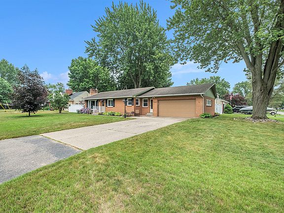 3rd image of 1746 Westwood Ct