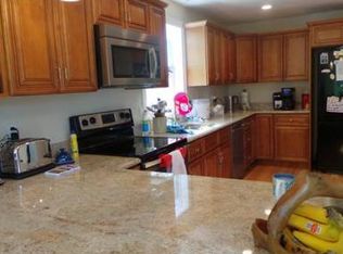 24 Colton Ln, Attleboro, MA 02703