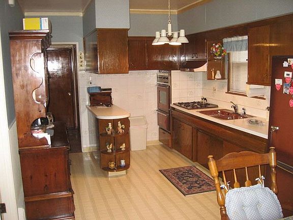 4th image of 3713 N Newland Ave #1