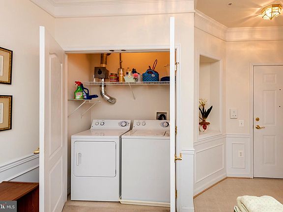 5th image of 401H Aggies Cir #8
