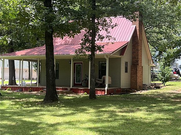 2nd image of 10093 Foxtail Ln