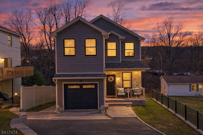 1st image of 68 Arch St