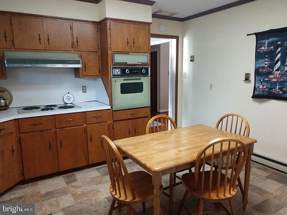 3rd image of 18398 Maple Dr