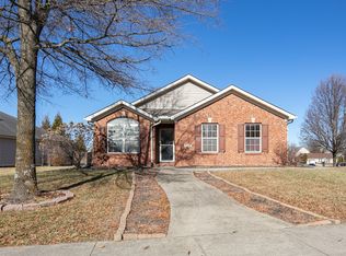 101 Bottletop Ct, Georgetown, KY 40324