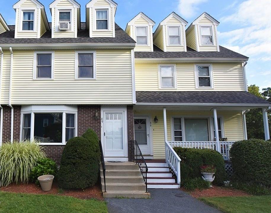 1st image of 89 Merrimack Meadows Ln #89