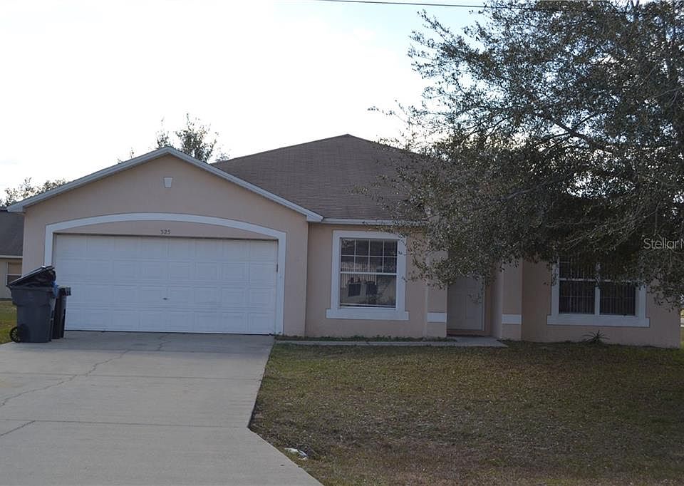 1st image of 325 Huron Dr