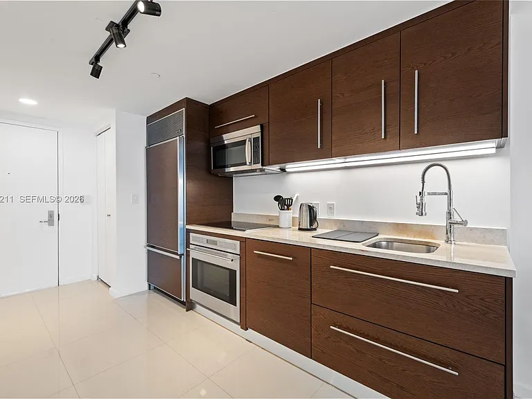 465 Brickell Ave #904 — Photo 6