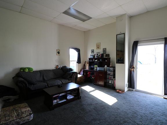 4th image of 942 124th Ave