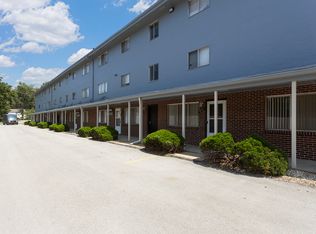 Ashton Court Apartments, Kansas City, MO 64114