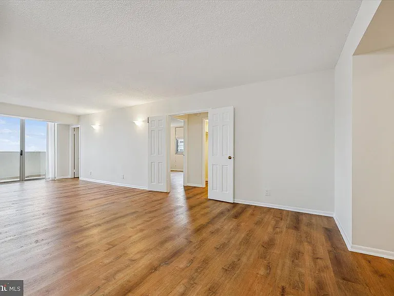 4601 N Park Ave #1616 — Photo 6