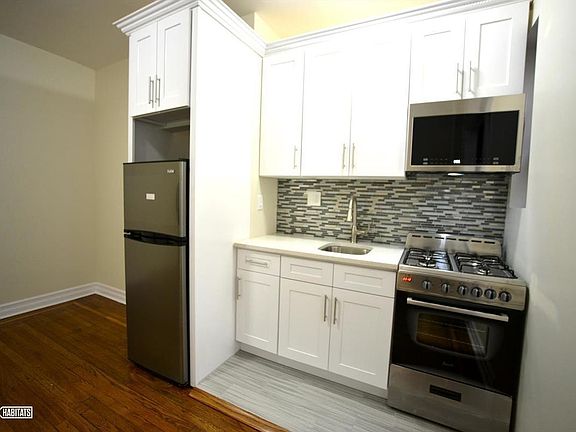 2nd image of 4315 44th St APT C6