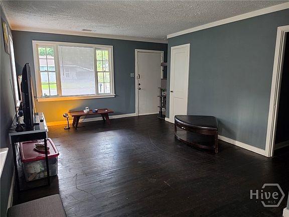 5th image of 263 Birchfield Drive