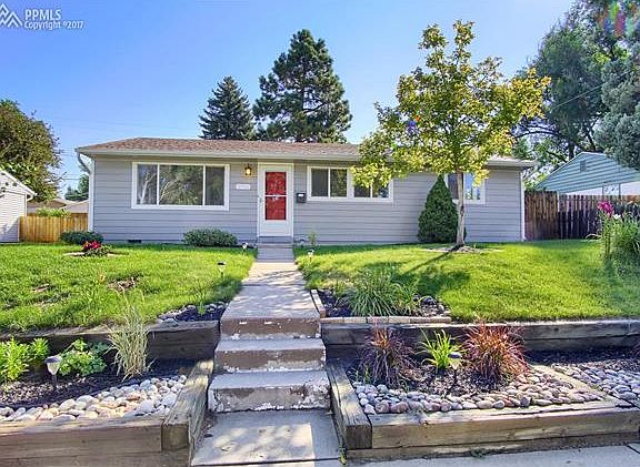 5th image of 2733 Lark Dr