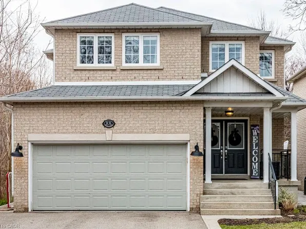831 10th St, Mississauga, ON L5E 1S7