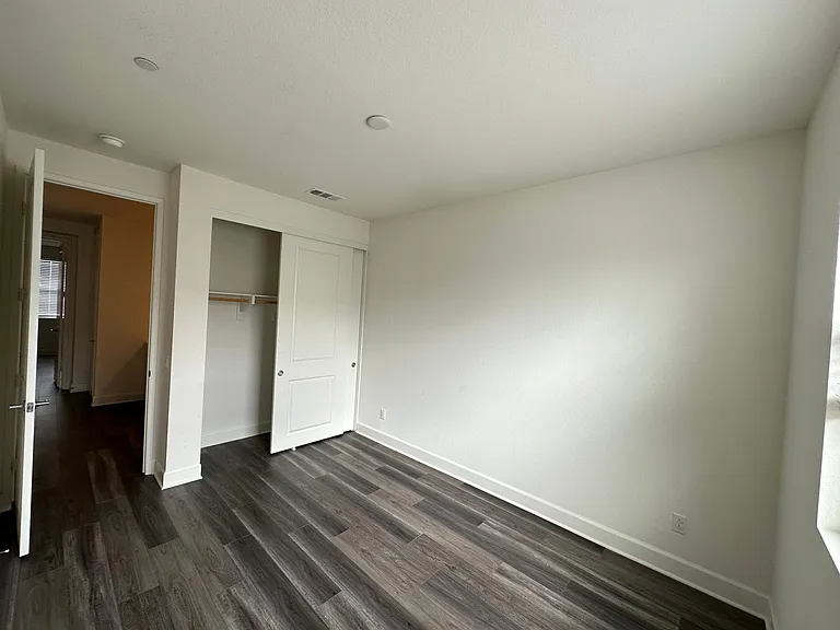 3135 Ceja Pl — Photo 3