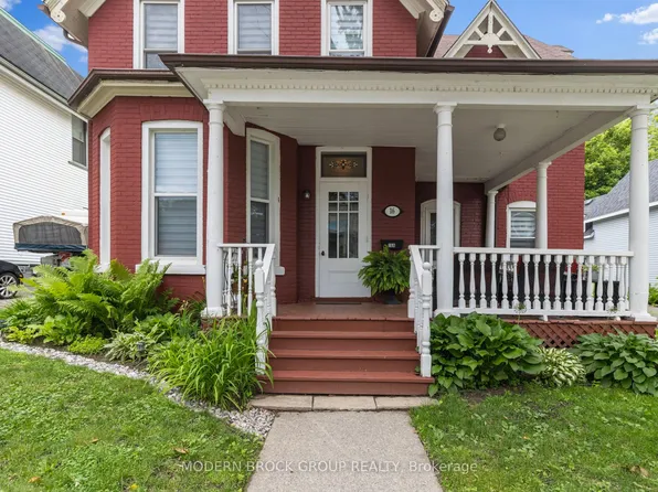 16 Beecher St, Brockville, ON K6V 5L9