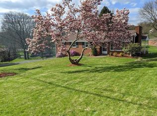 5 Schenk Ter, Pittsburgh, PA 15215