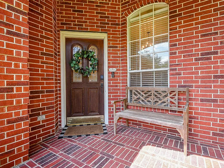 7219 Colony Bend Ln — Photo 34
