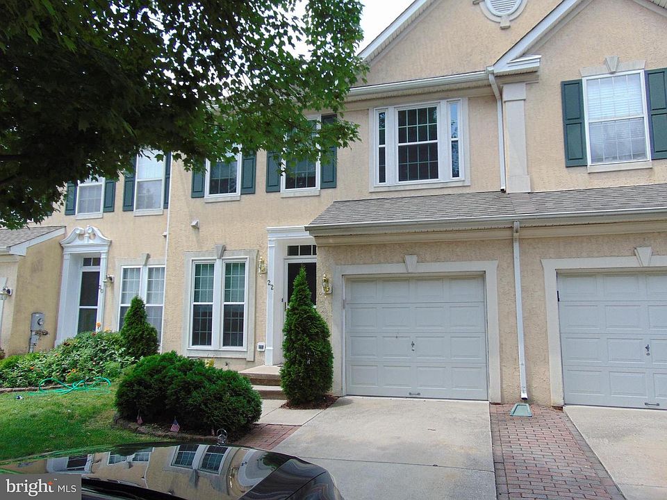 1st image of 22 Bridle Ct