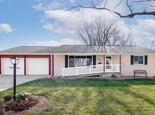 216 Memorial Dr, Fort Atkinson, WI 53538