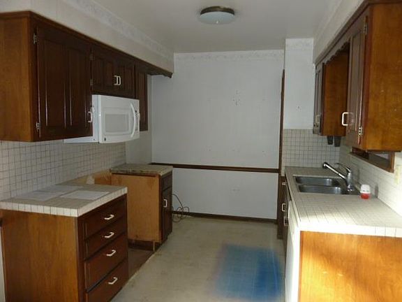 4th image of 447 W 104th St Unit A