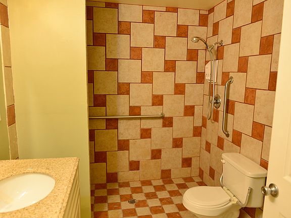 3rd image of 16813 NE 19th Pl