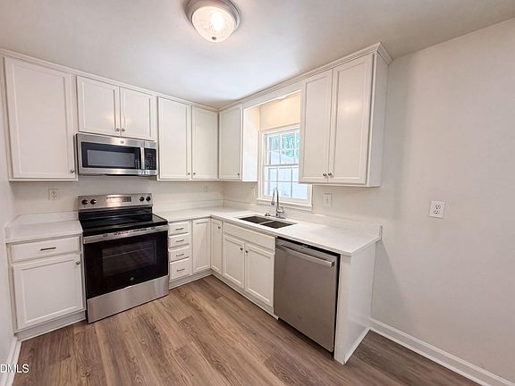 2nd image of 7333 Barberry Ct